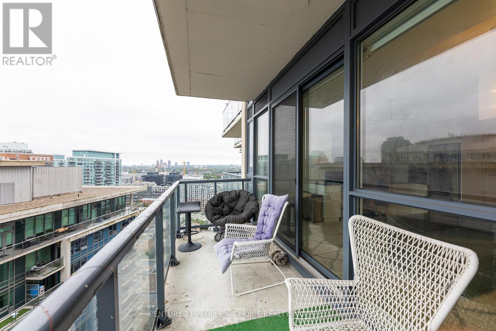 Photo 31 of 2215 51 East Liberty Street, Toronto ON