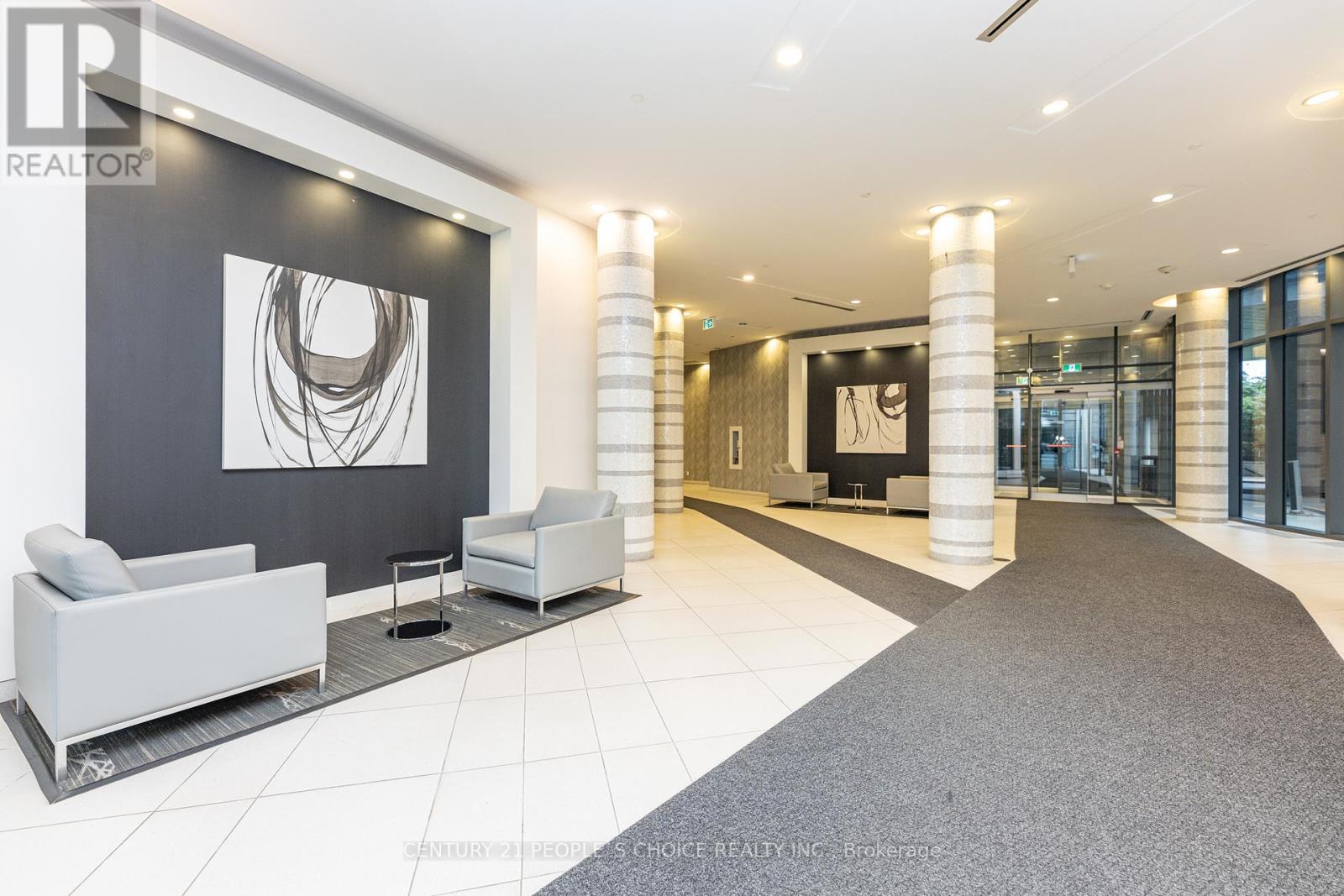 Photo 4 of 2215 51 East Liberty Street, Toronto ON