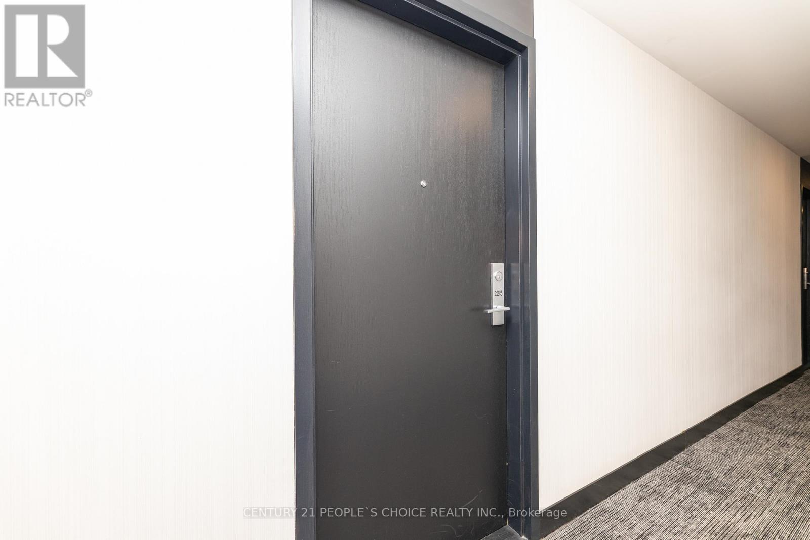 Photo 7 of 2215 51 East Liberty Street, Toronto ON