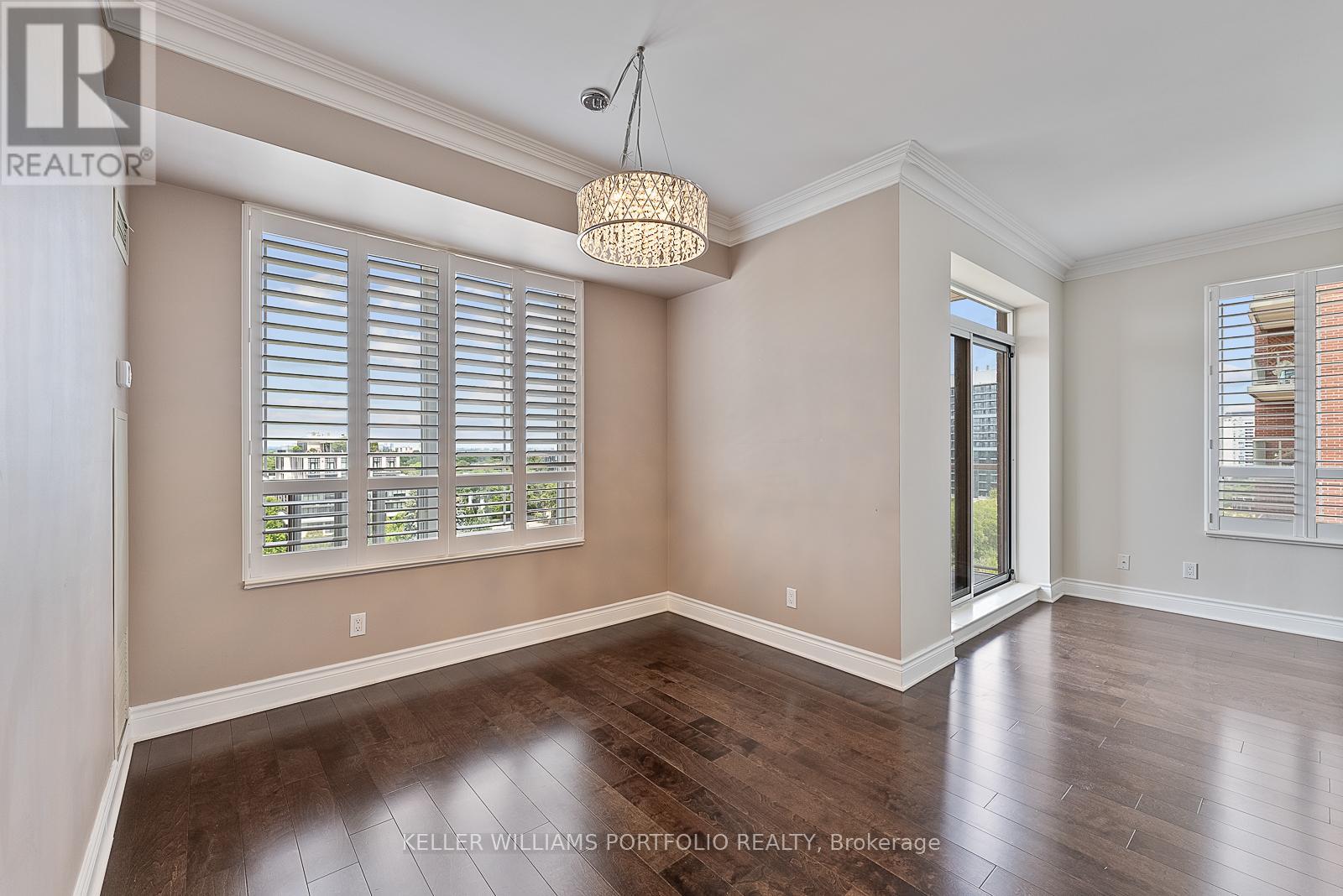 Photo 11 of 1210 2 Clairtrell Road, Toronto ON
