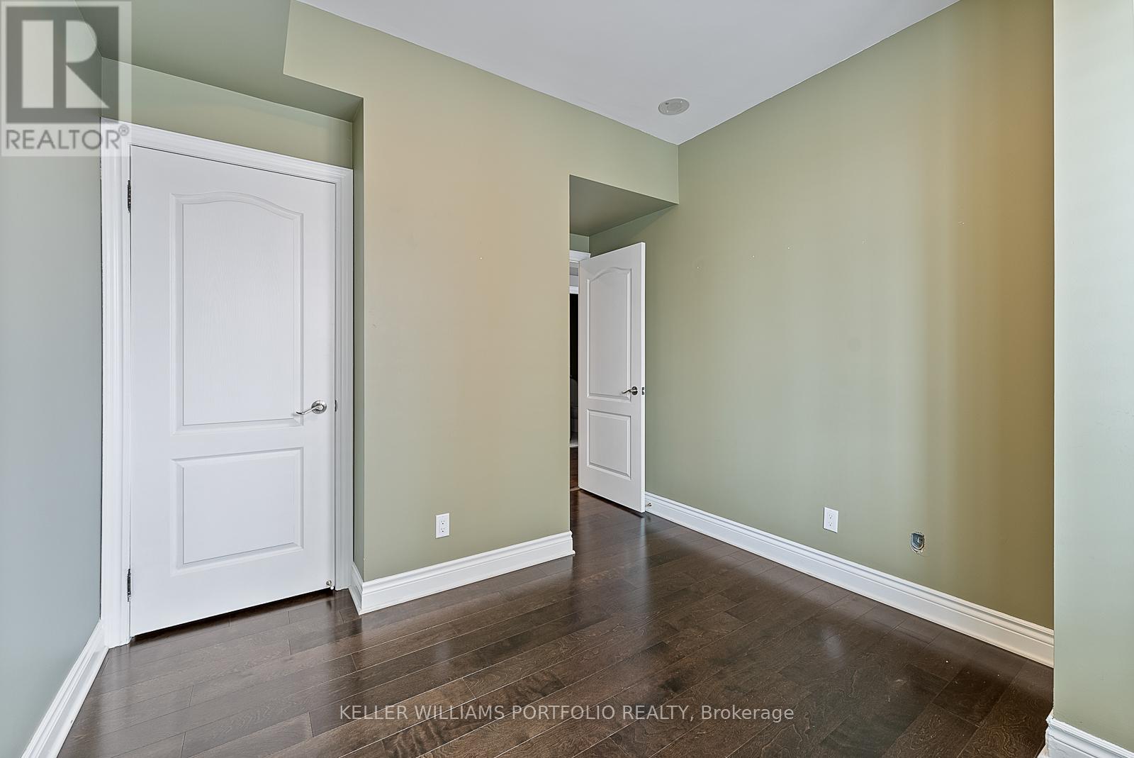 Photo 25 of 1210 2 Clairtrell Road, Toronto ON