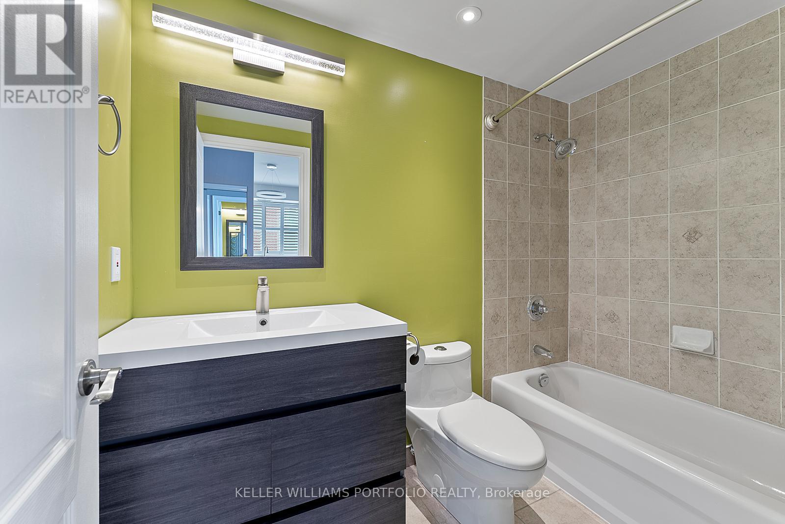 Photo 26 of 1210 2 Clairtrell Road, Toronto ON