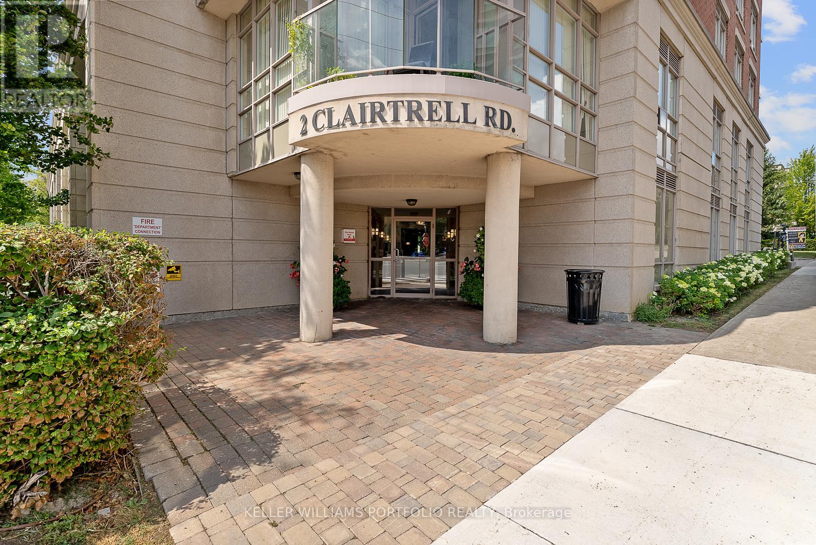 Photo 34 of 1210 2 Clairtrell Road, Toronto ON