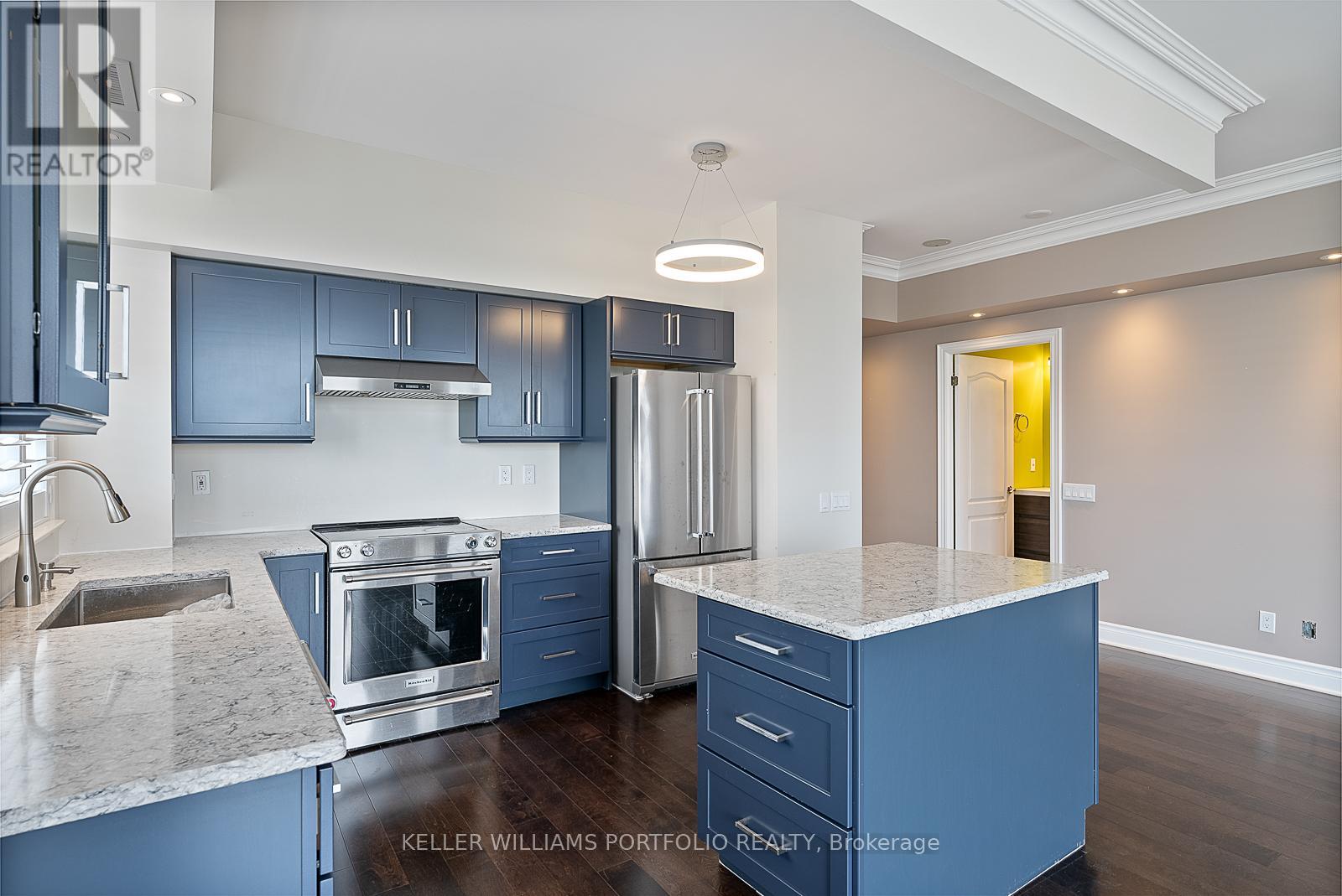 Photo 8 of 1210 2 Clairtrell Road, Toronto ON