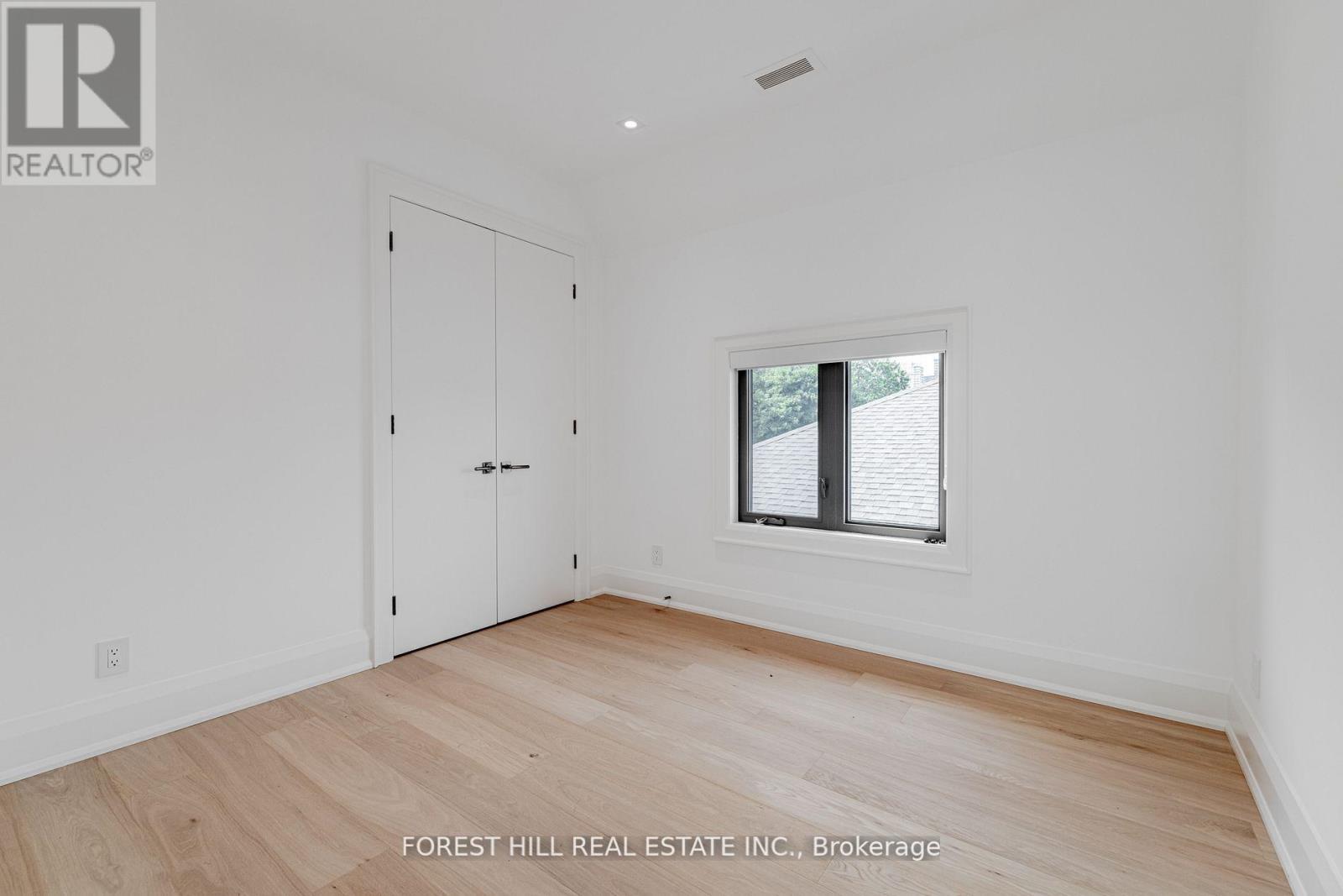Photo 38 of 171 Elmwood Avenue, Toronto ON