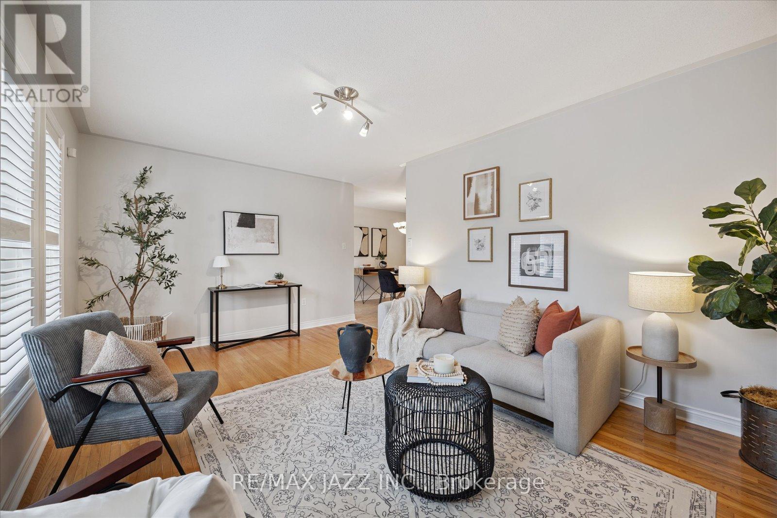 Photo 16 of 12 Lacroix Court, Whitby ON
