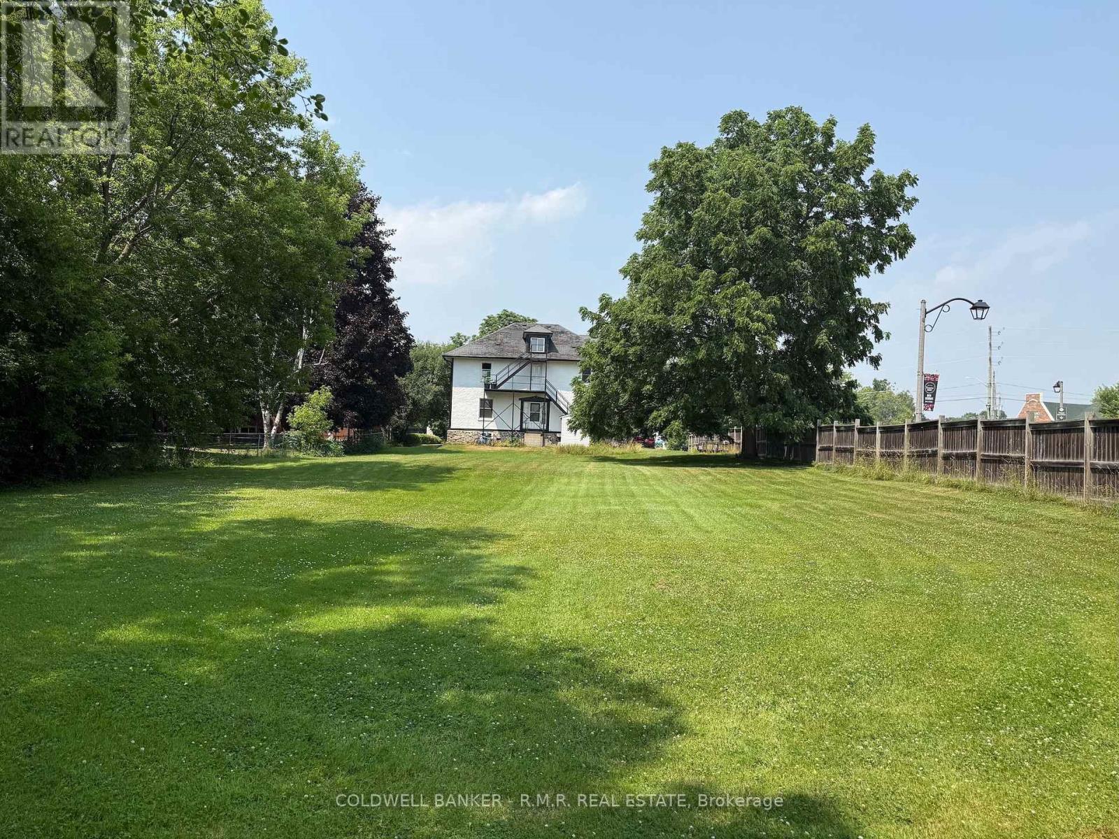 Photo 4 of 5 Vipond Road, Whitby ON