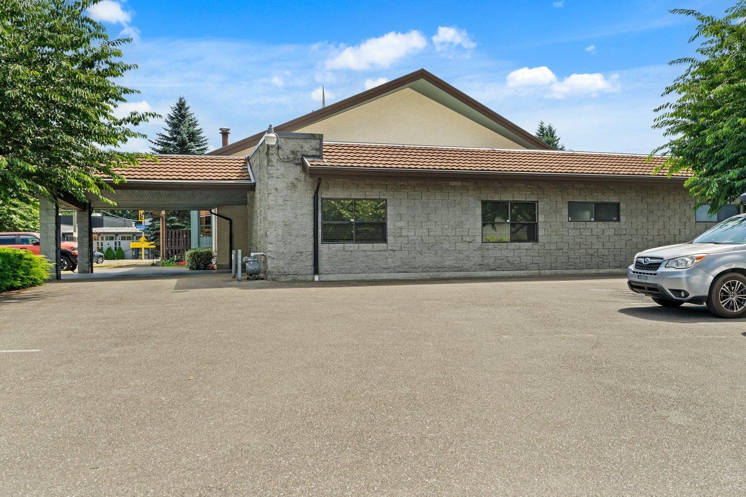 Photo 4 of 2029 Ware Street, Abbotsford BC