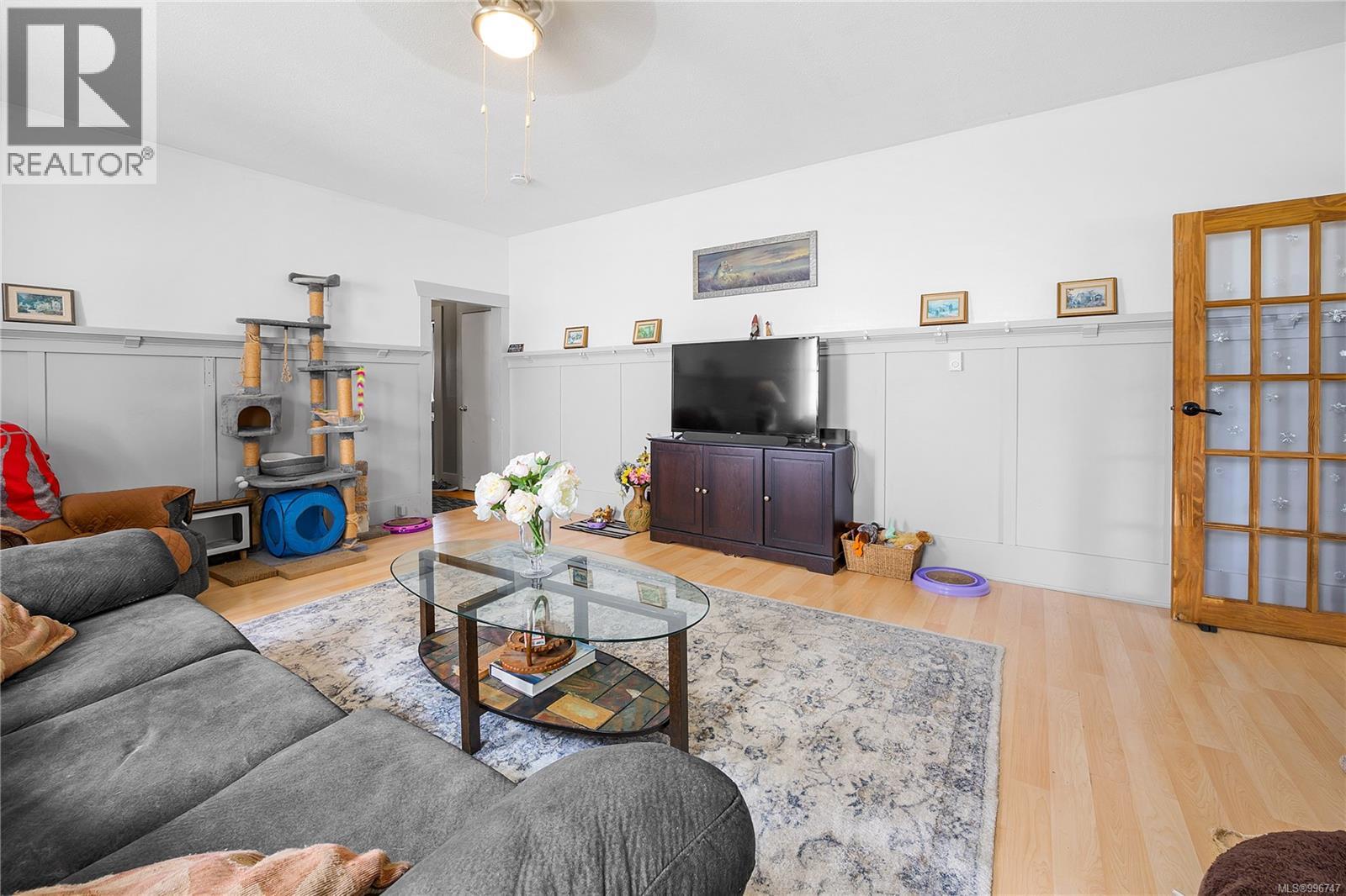 532 Prideaux St, Nanaimo