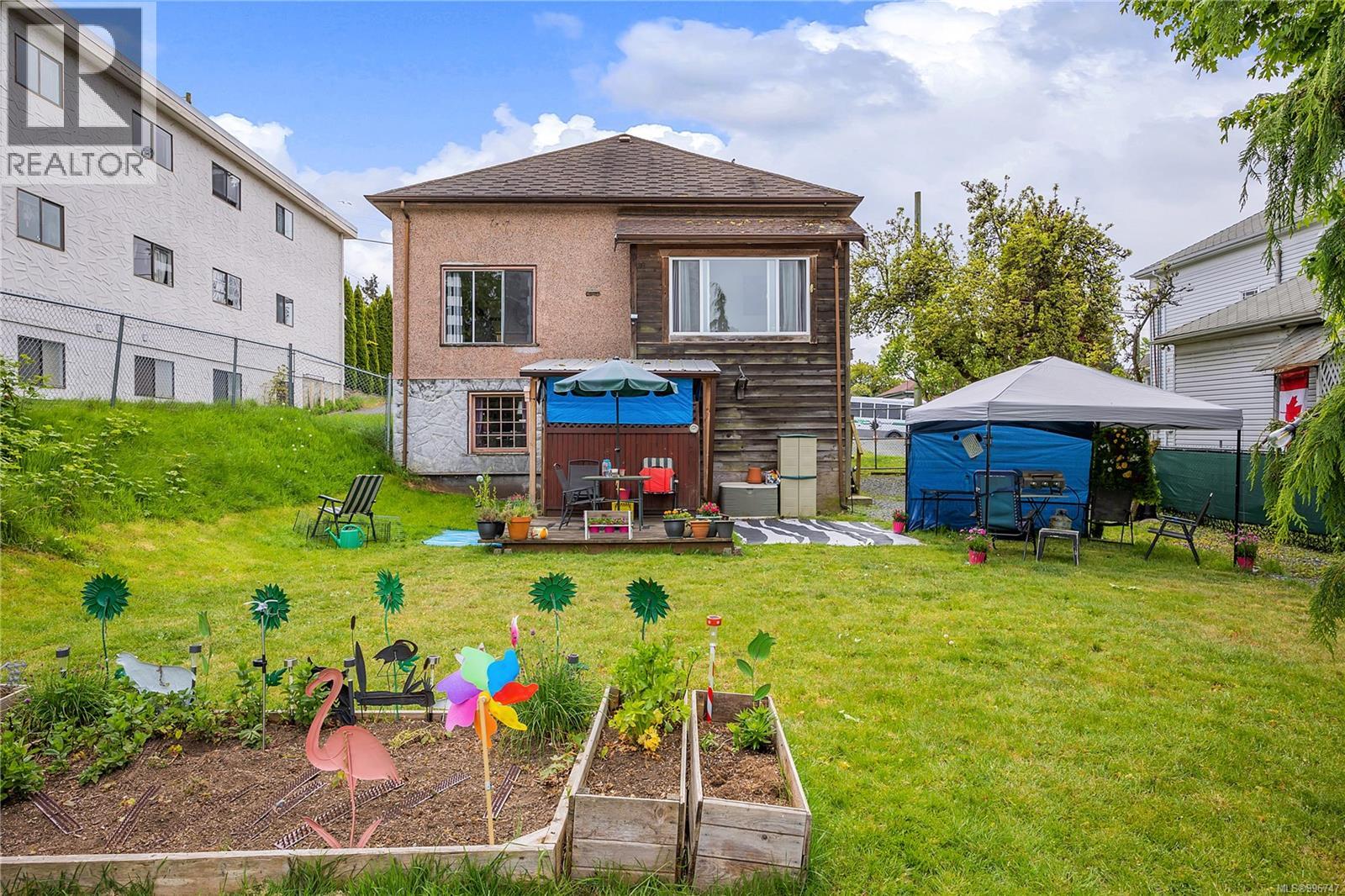 532 Prideaux St, Nanaimo