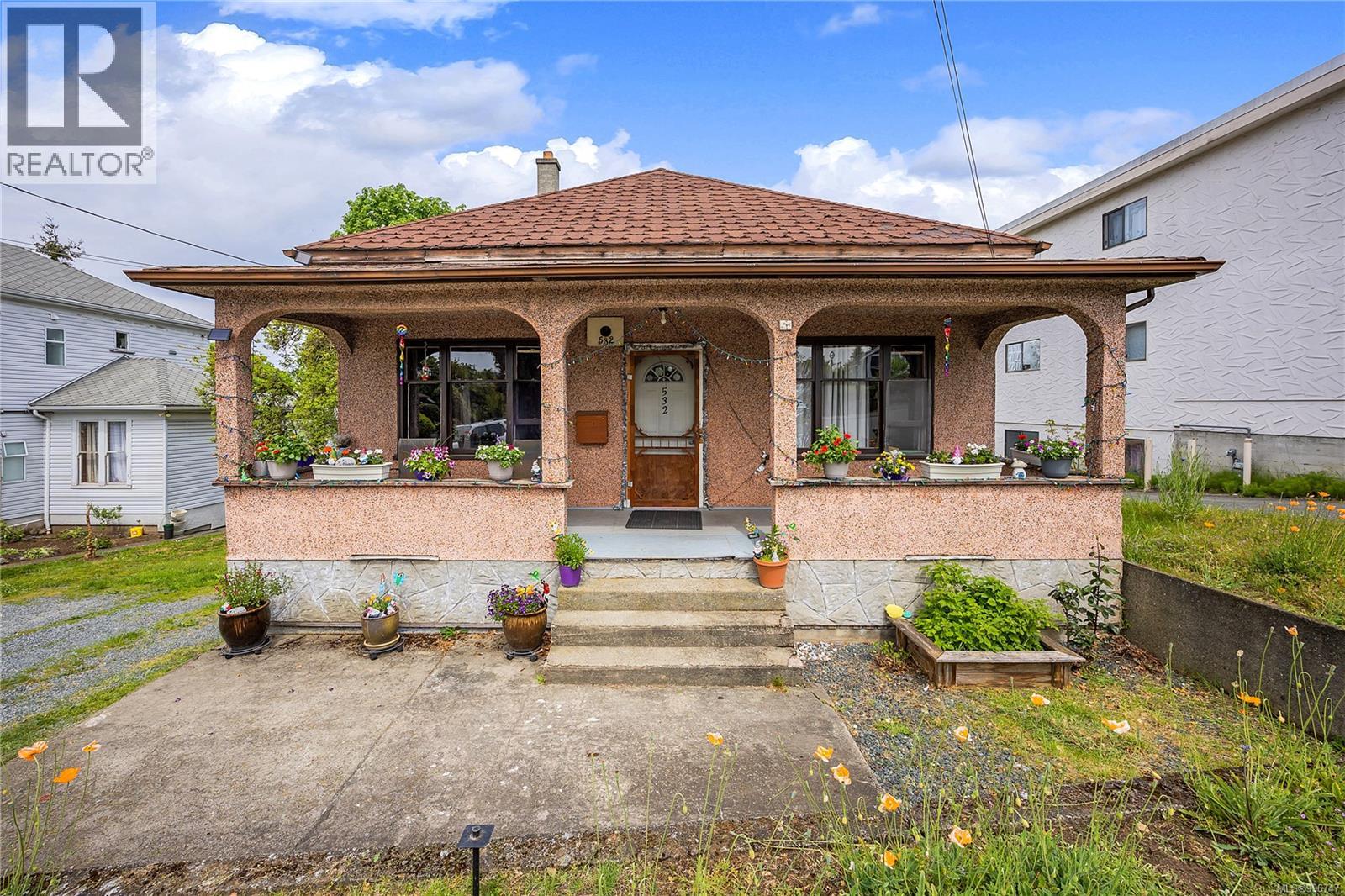 532 Prideaux St, Nanaimo