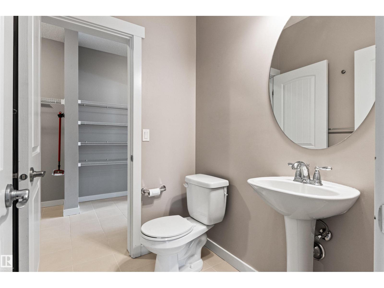 Photo 12 of 3952 Claxton Lo Sw, Edmonton AB