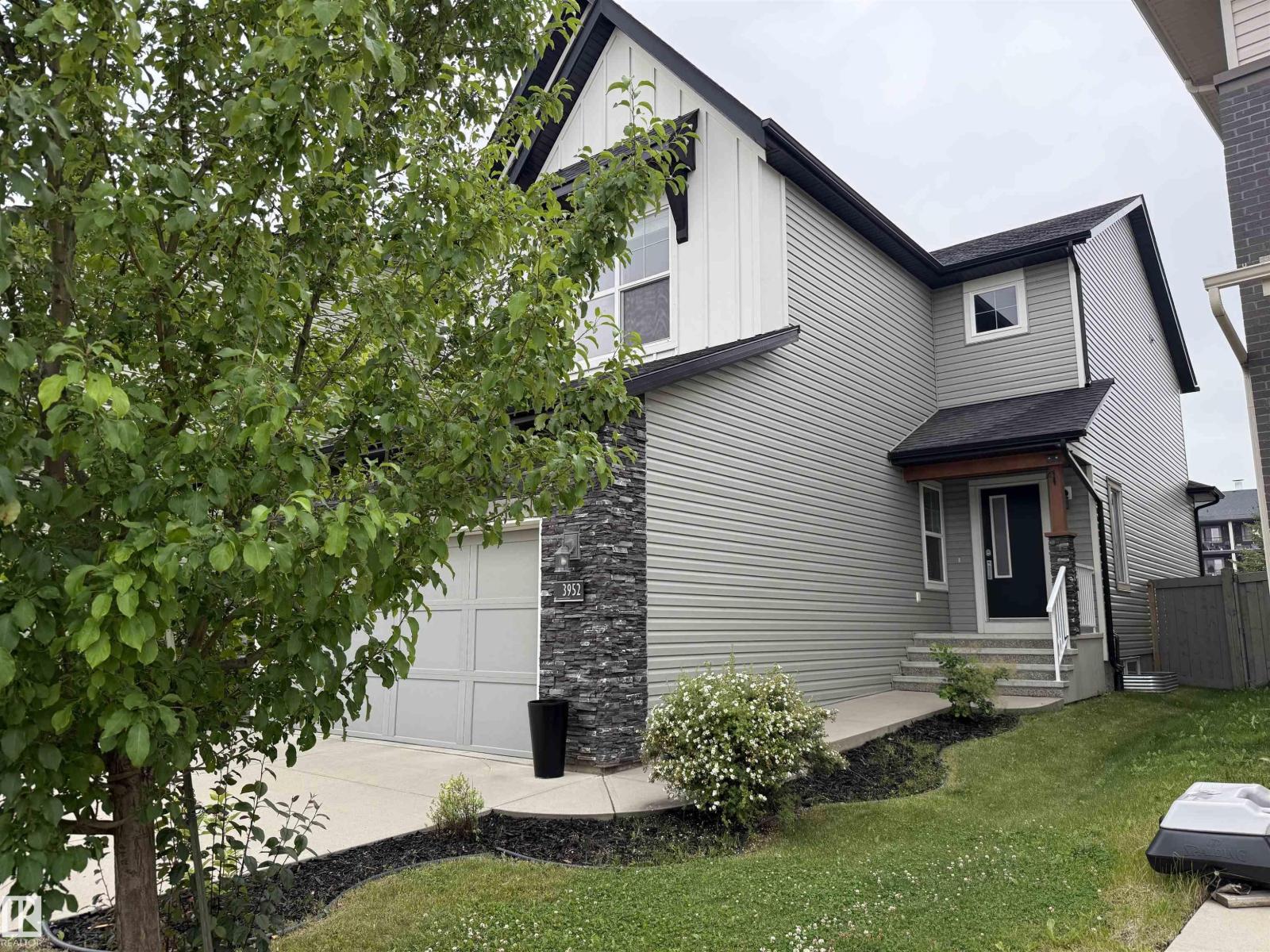 Photo 3 of 3952 Claxton Lo Sw, Edmonton AB
