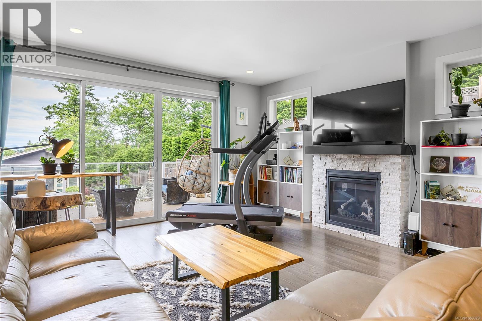 Photo 6 of 5100 Dunn Pl, Nanaimo BC