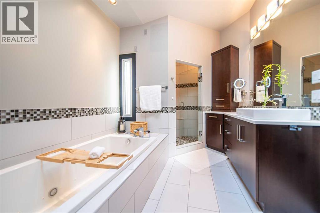 Single Family House for Sale in   Avenue SW Erlton Calgary 