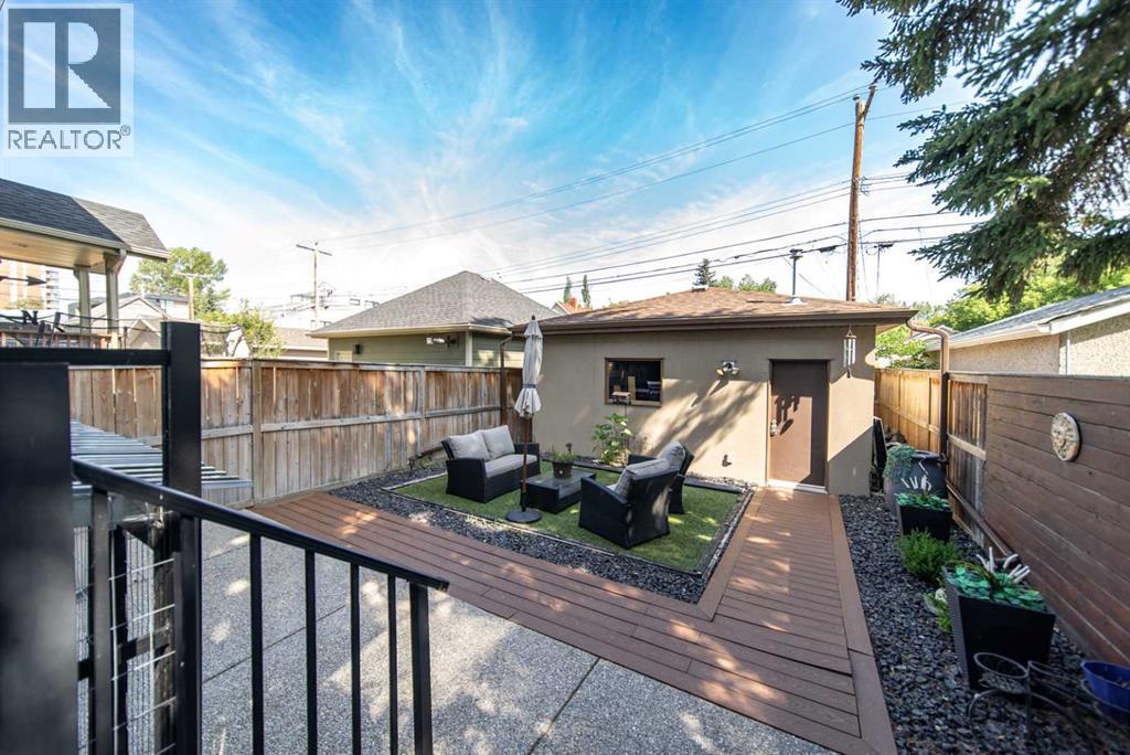 Single Family House for Sale in   Avenue SW Erlton Calgary 