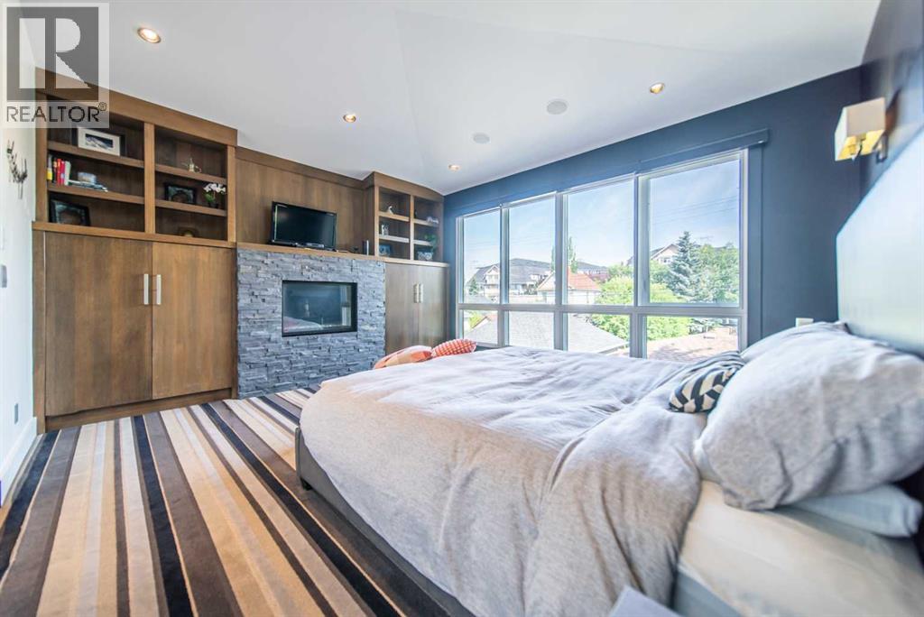 Single Family House for Sale in   Avenue SW Erlton Calgary 