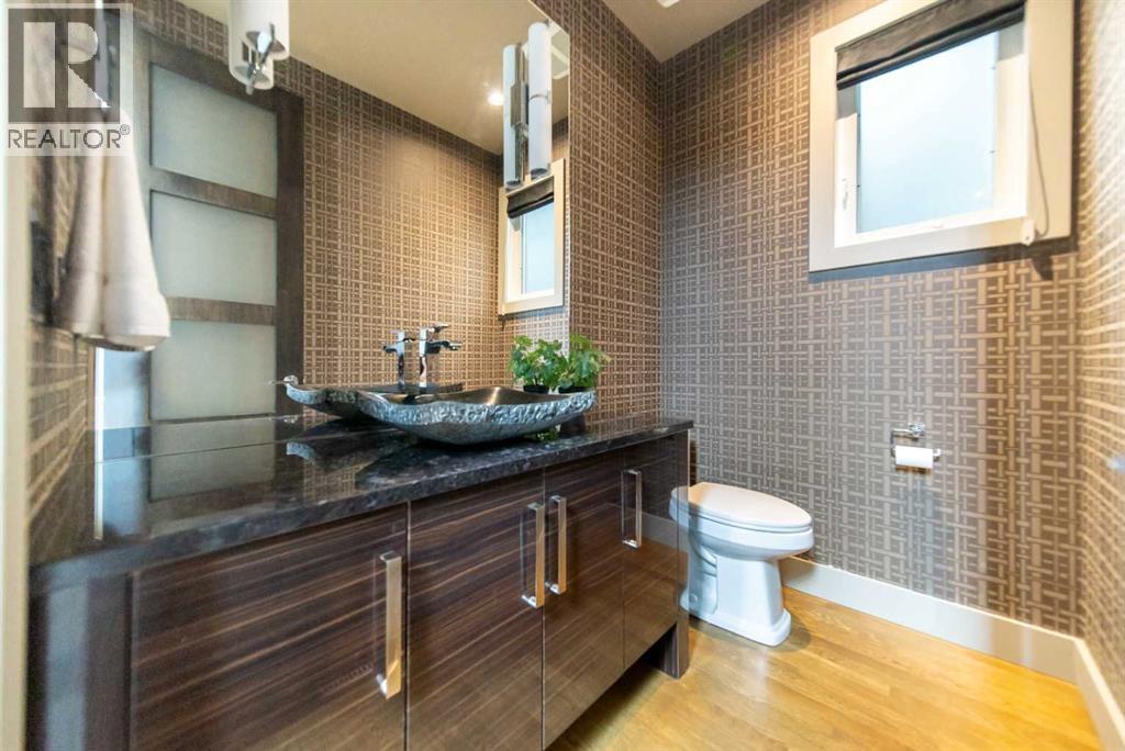 Single Family House for Sale in   Avenue SW Erlton Calgary 