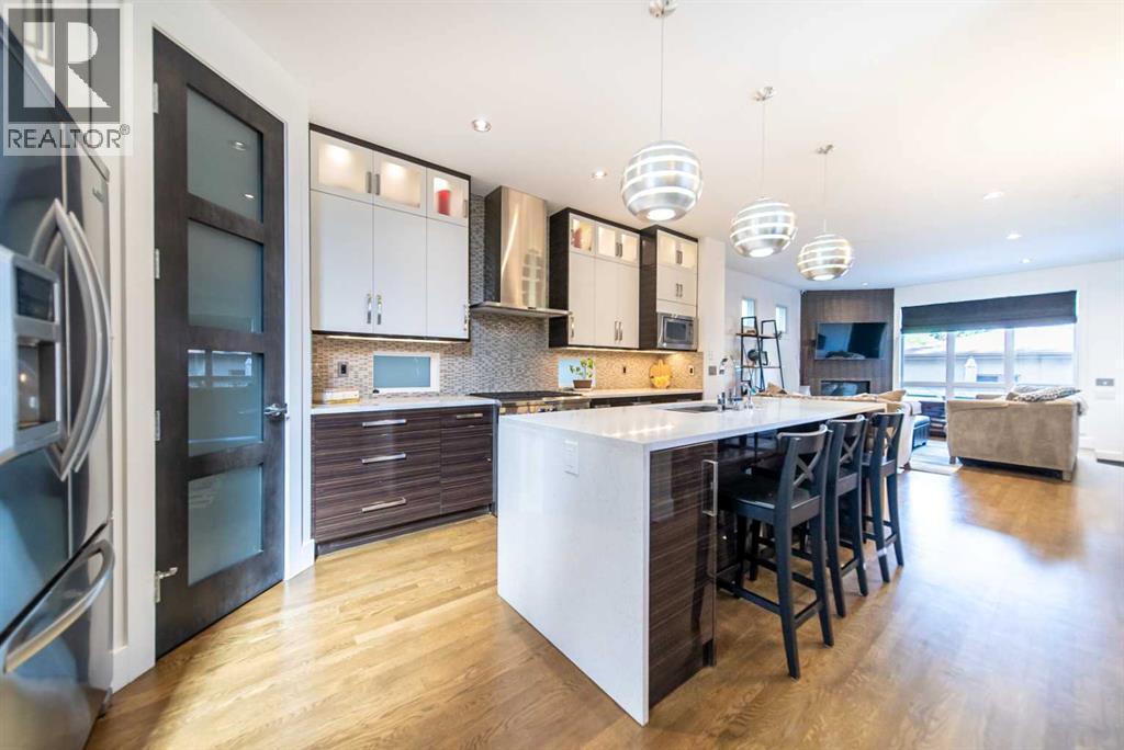 Single Family House for Sale in   Avenue SW Erlton Calgary 