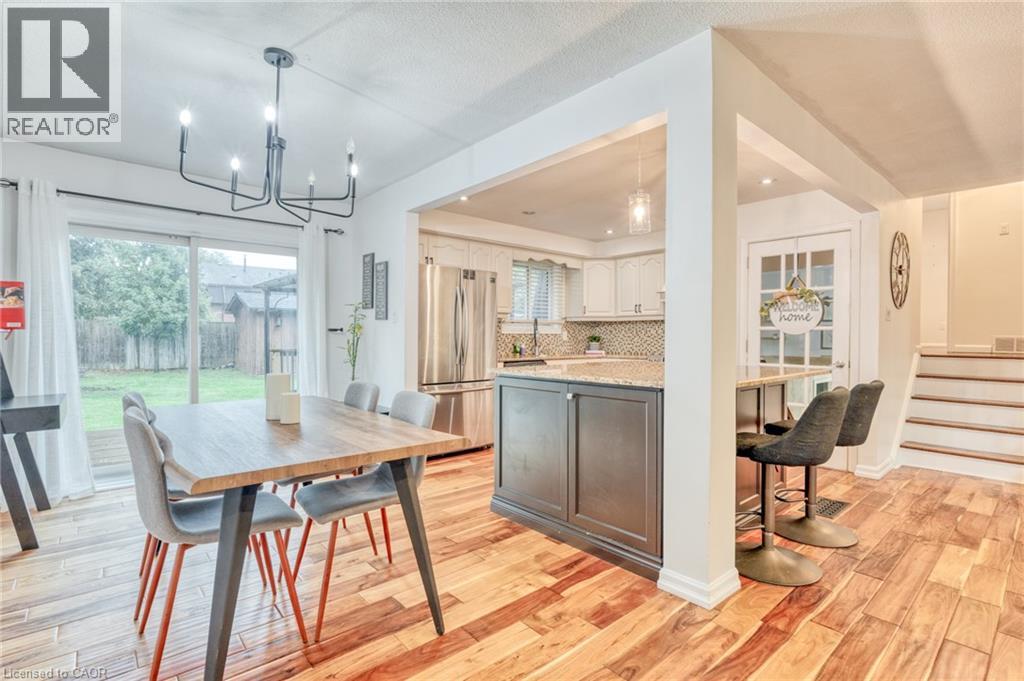 Photo 36 of 25 Glenvale Drive, Hamilton ON