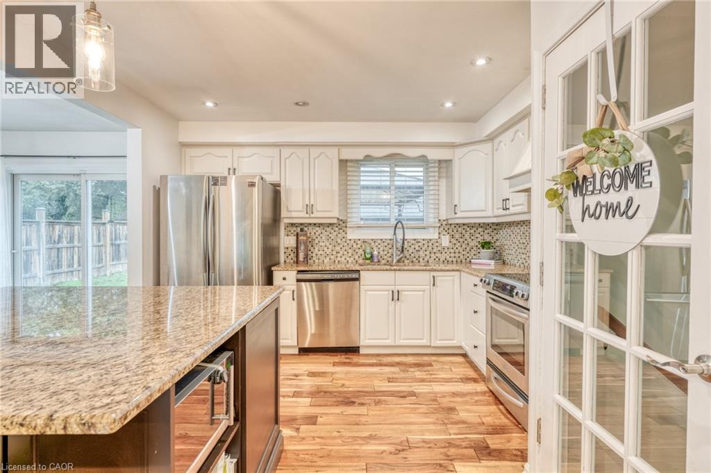 Photo 1 of 25 Glenvale Drive, Hamilton ON