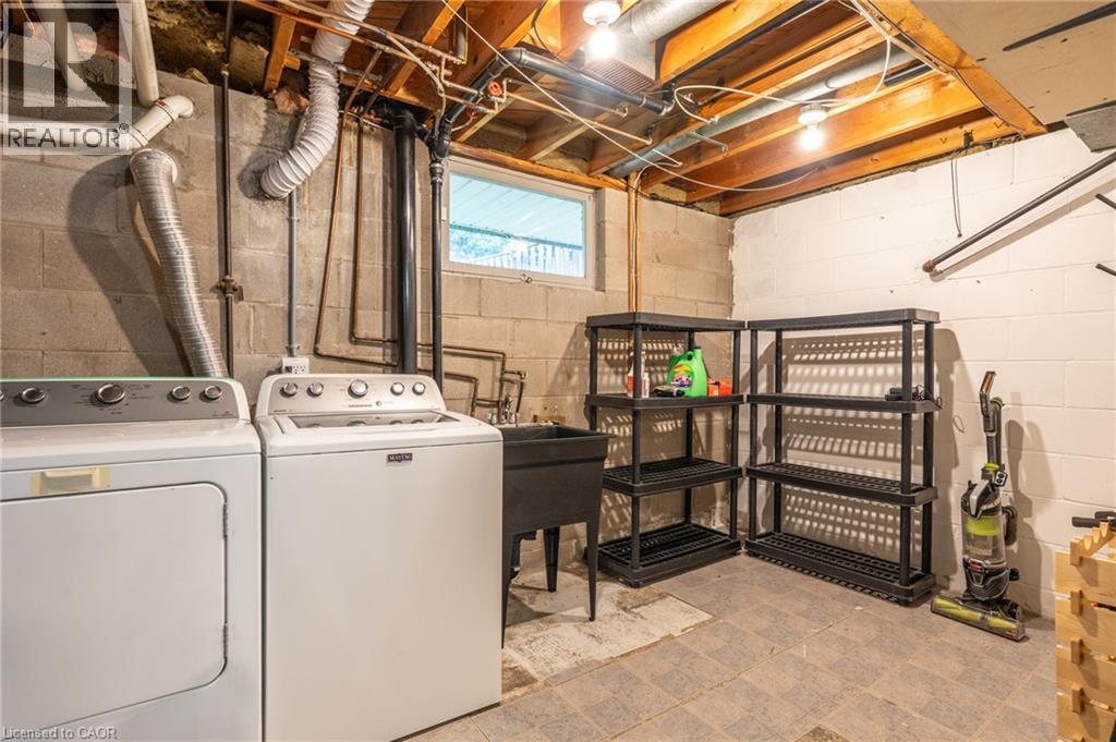 Photo 26 of 25 Glenvale Drive, Hamilton ON