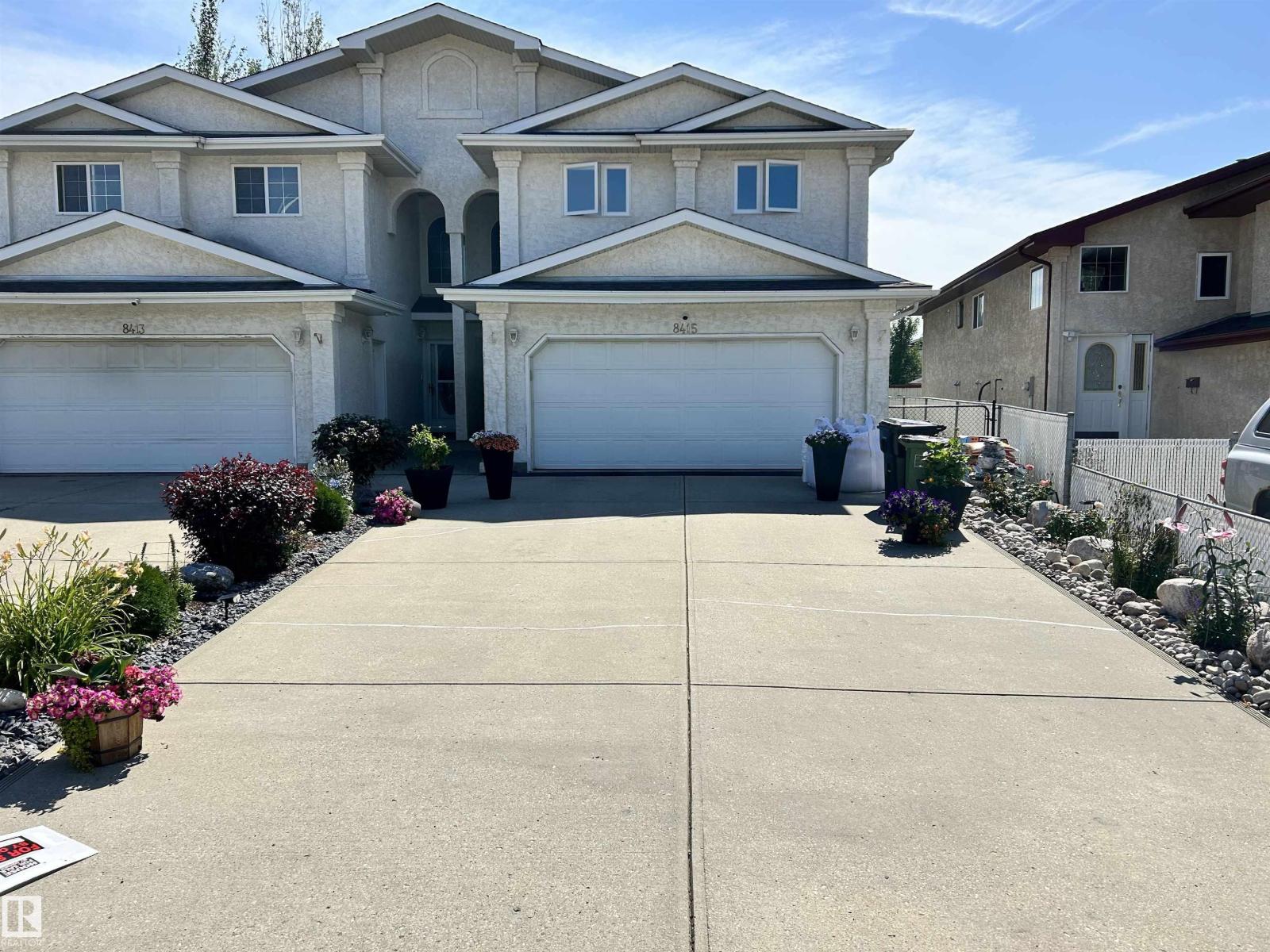 Photo 1 of 8415 156 Av Nw, Edmonton AB