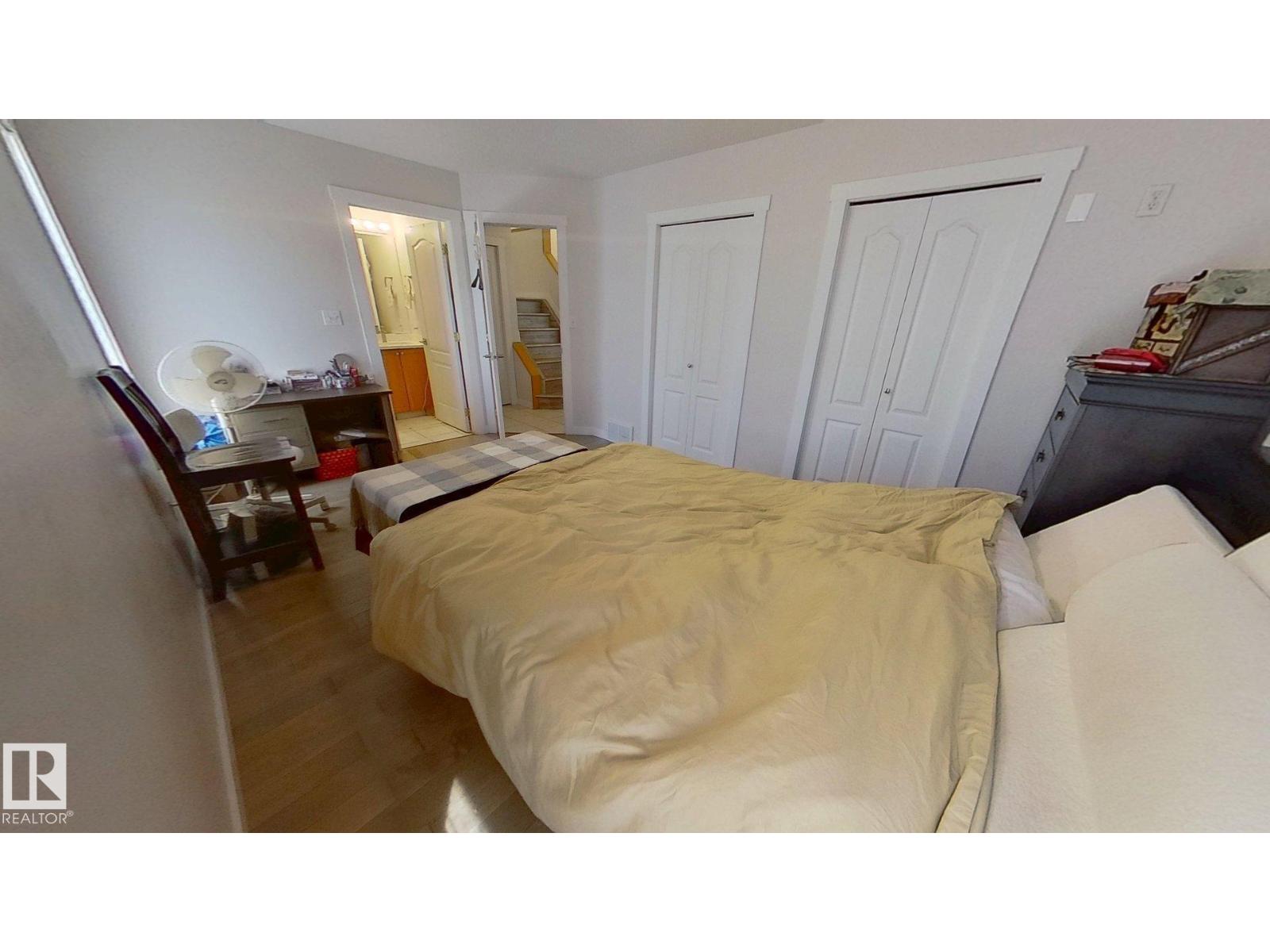 Photo 11 of 8415 156 Av Nw, Edmonton AB