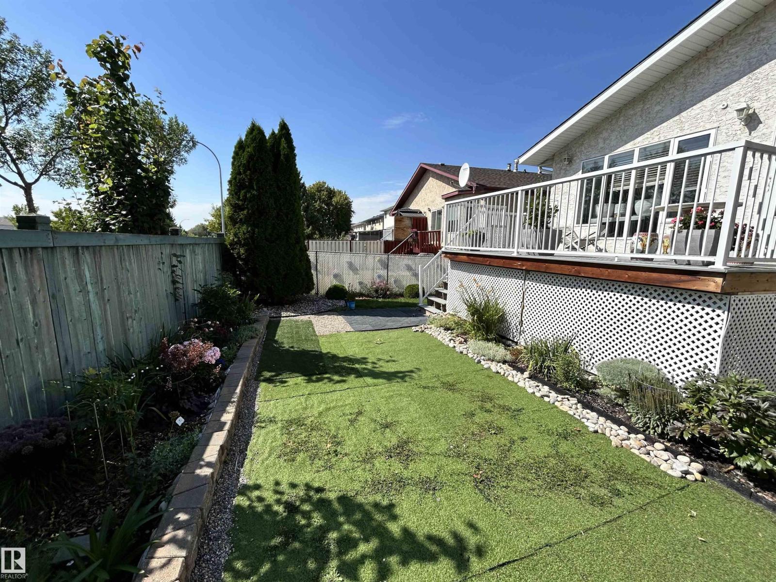 Photo 32 of 8415 156 Av Nw, Edmonton AB
