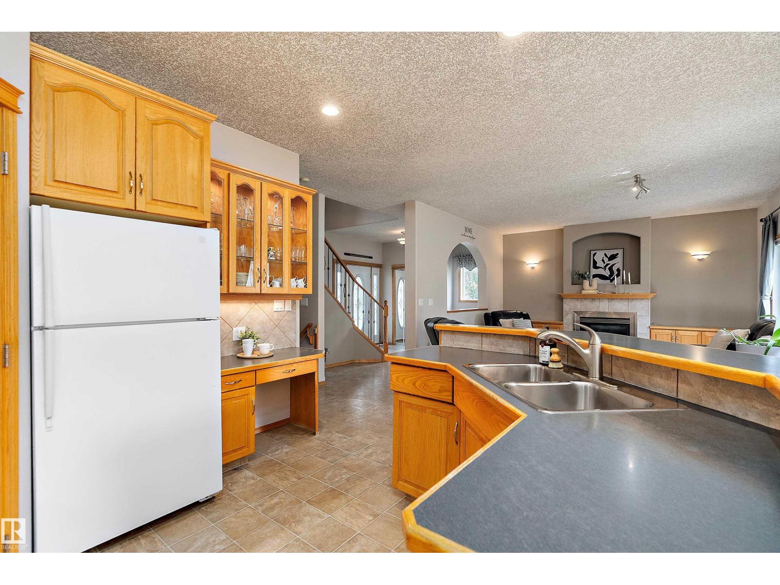 Photo 13 of 12 Birchwood Cl, Leduc AB