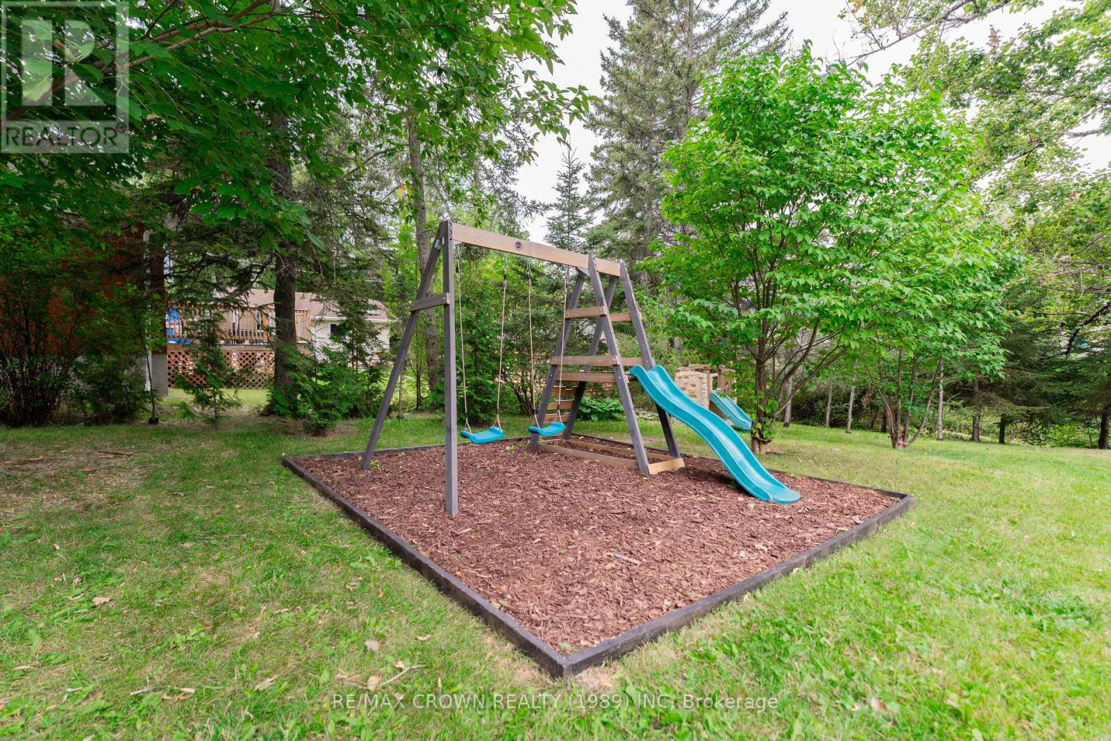 Photo 46 of 7 Sussex Place, Kapuskasing ON