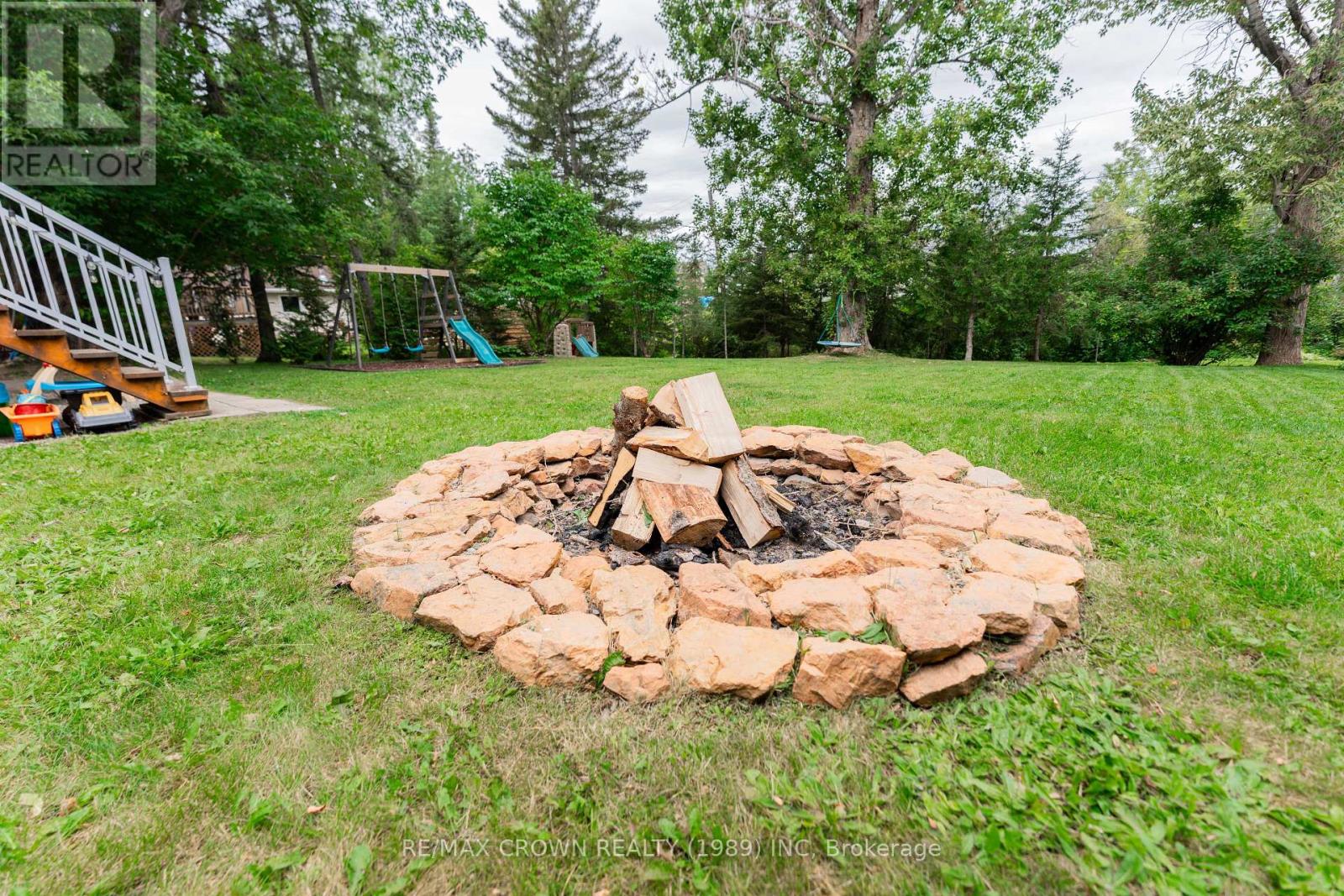 Photo 47 of 7 Sussex Place, Kapuskasing ON