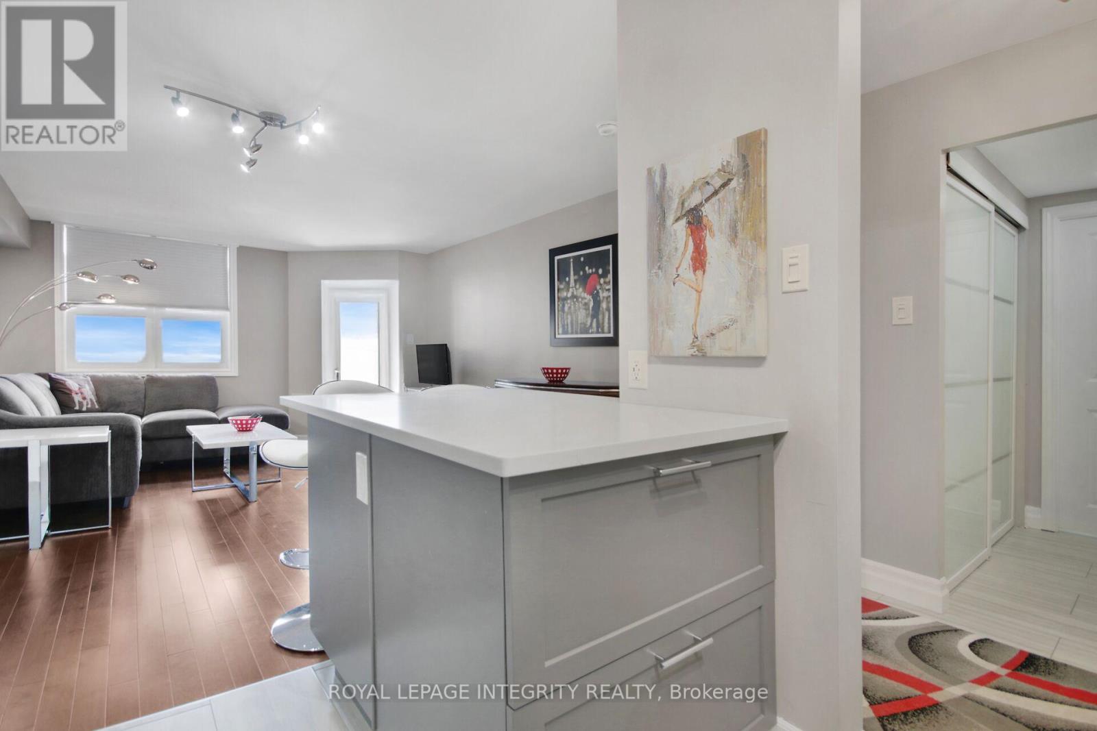 Photo 14 of 918 1025 Grenon Avenue, Ottawa ON