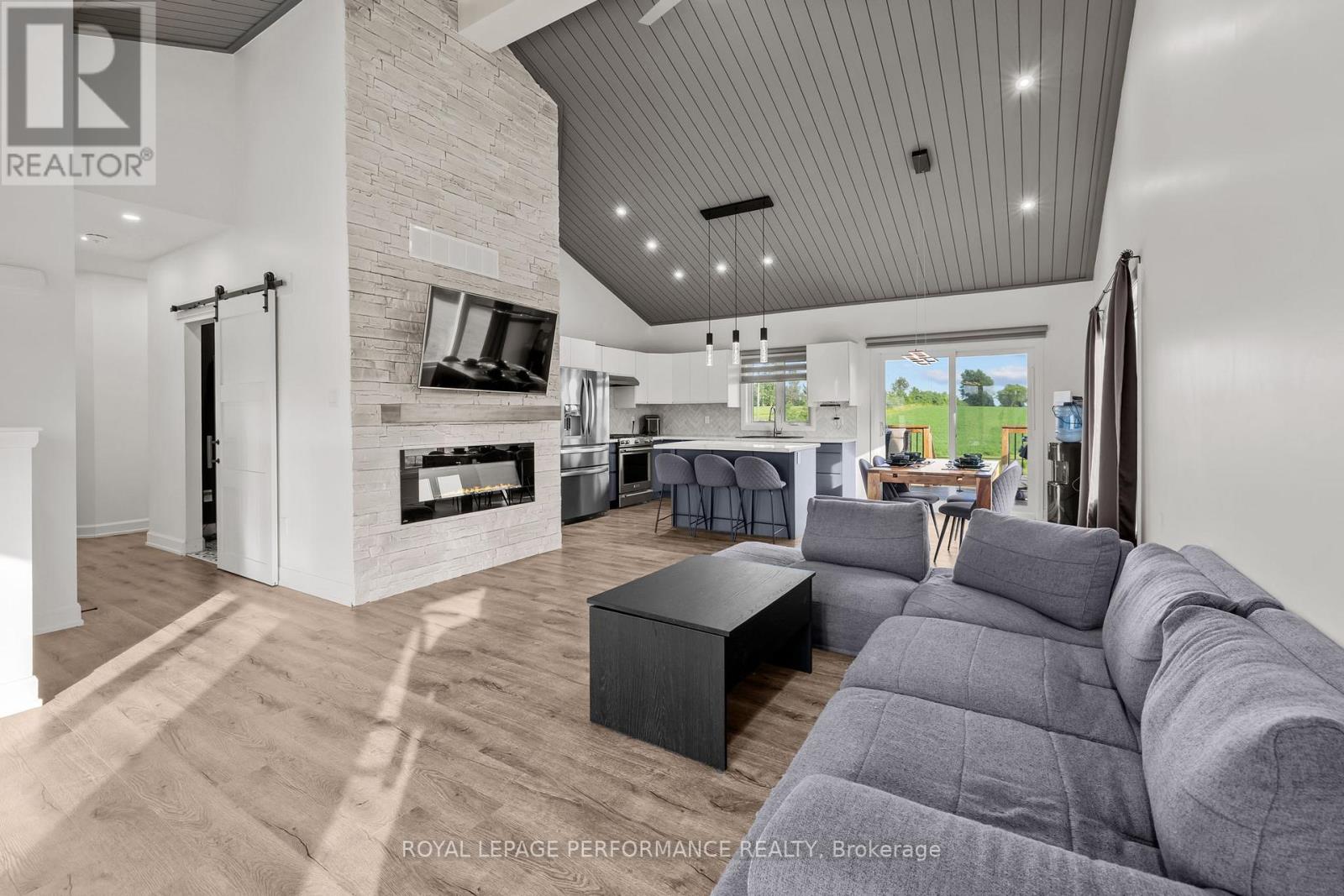 Photo 15 of 3348 Bureau Road, North Glengarry ON