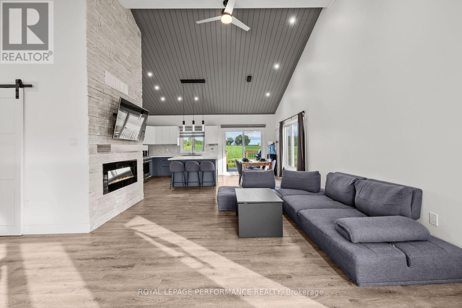 Photo 19 of 3348 Bureau Road, North Glengarry ON