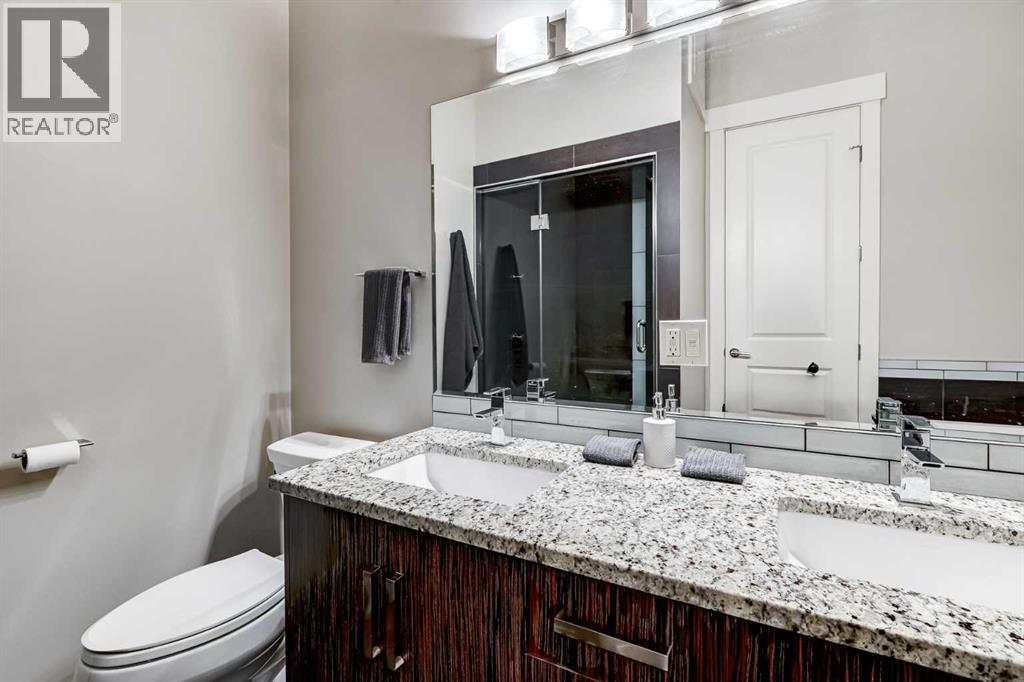 Photo 17 of 3133 40 Street Sw, Calgary AB