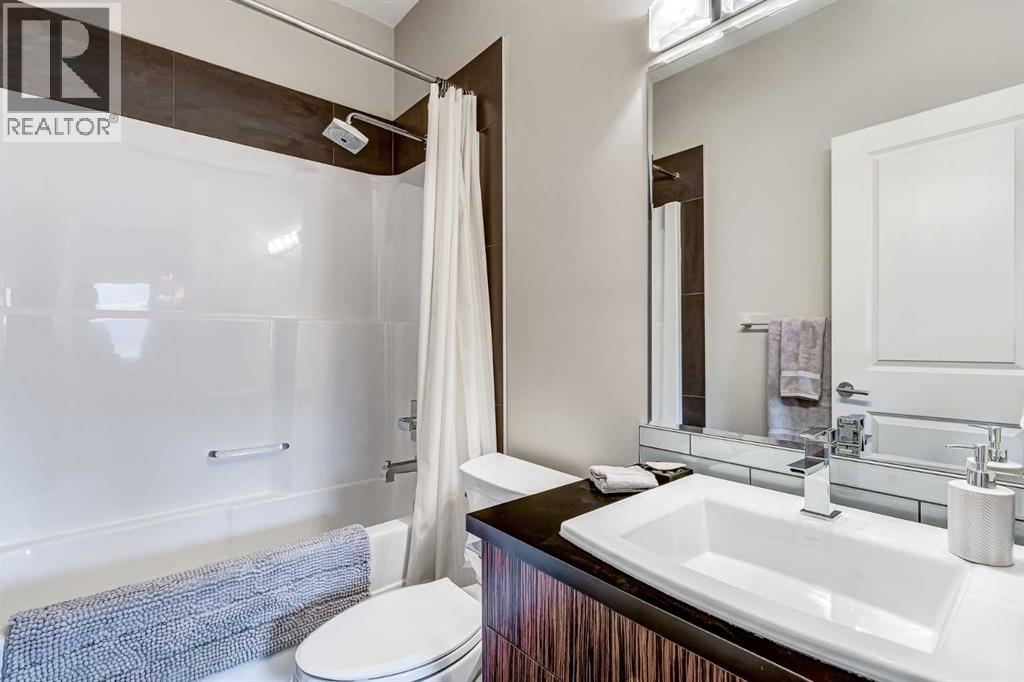 Photo 24 of 3133 40 Street Sw, Calgary AB
