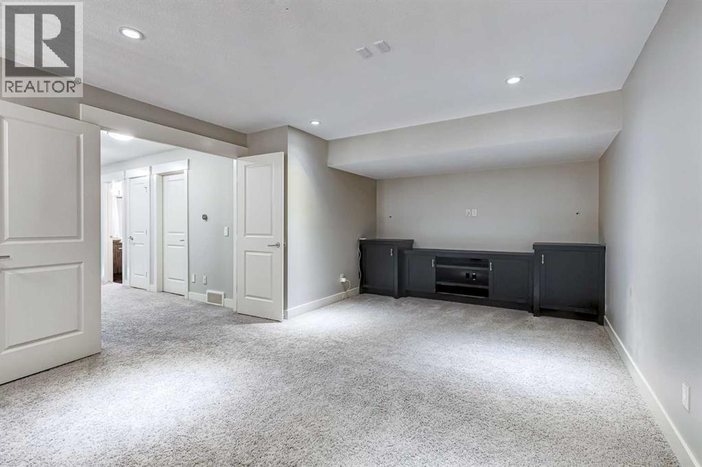 Photo 26 of 3133 40 Street Sw, Calgary AB