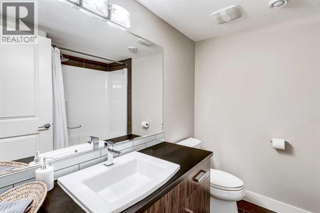 Photo 29 of 3133 40 Street Sw, Calgary AB