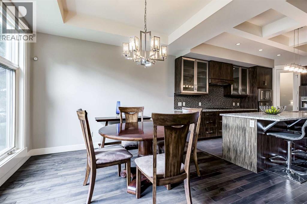 Photo 7 of 3133 40 Street Sw, Calgary AB