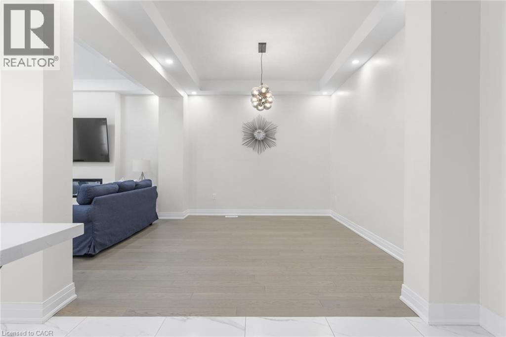 Photo 10 of 3114 Travertine Drive, Oakville ON