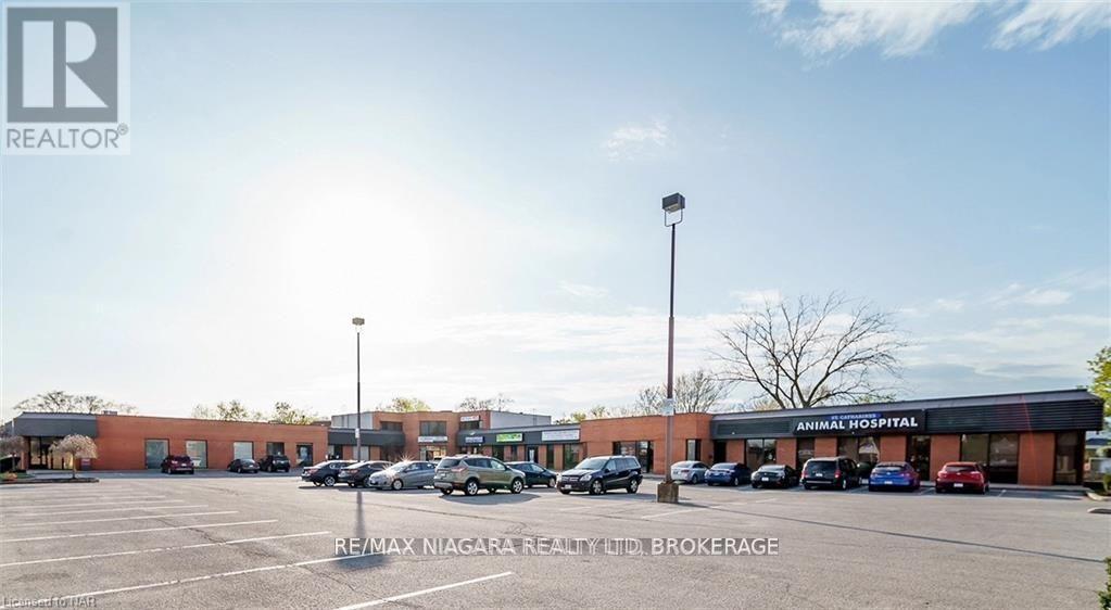 Photo 3 of 204 277 Welland Avenue, St Catharines ON