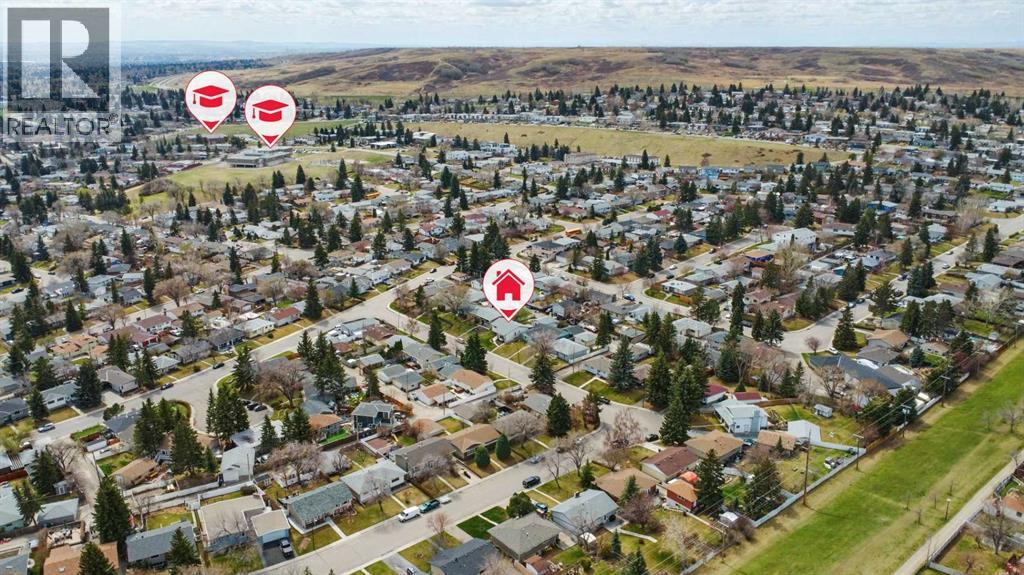 Single Family House Bungalow for Sale in  Hunterston Crescent NW Huntington Hills Calgary 