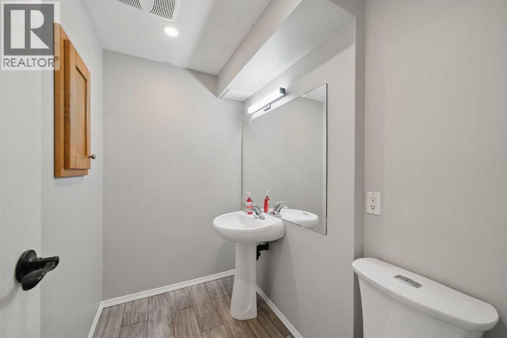 Single Family House Bungalow for Sale in  Hunterston Crescent NW Huntington Hills Calgary 
