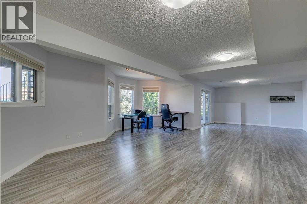 Photo 31 of 1396 Shawnee Road Sw, Calgary AB