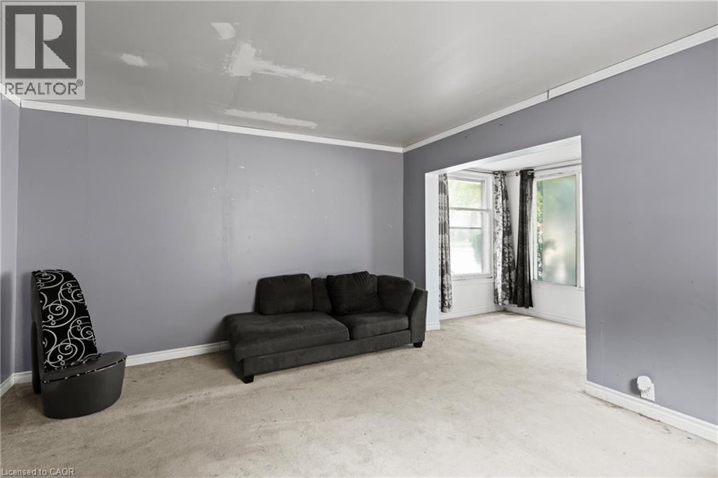 Photo 10 of 223 East 8th Street, Hamilton ON