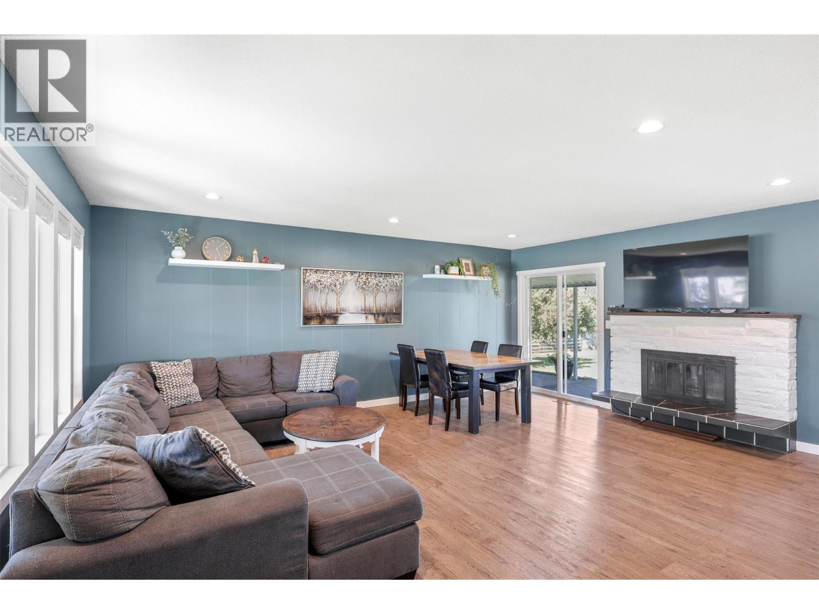 Photo 11 of 334 Reighmount Drive, Kamloops BC