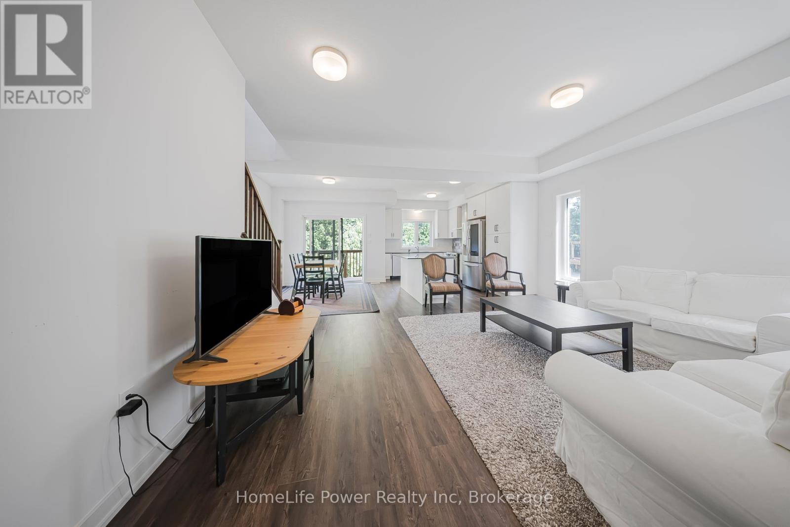 Photo 18 of 17 Ferris Circle, Guelph ON