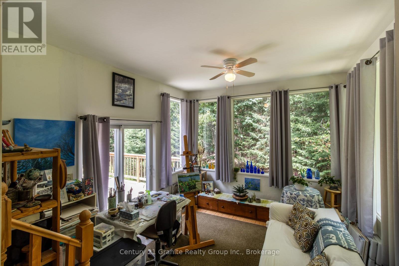Photo 12 of 179 Riverside Drive, Dysart Et Al ON