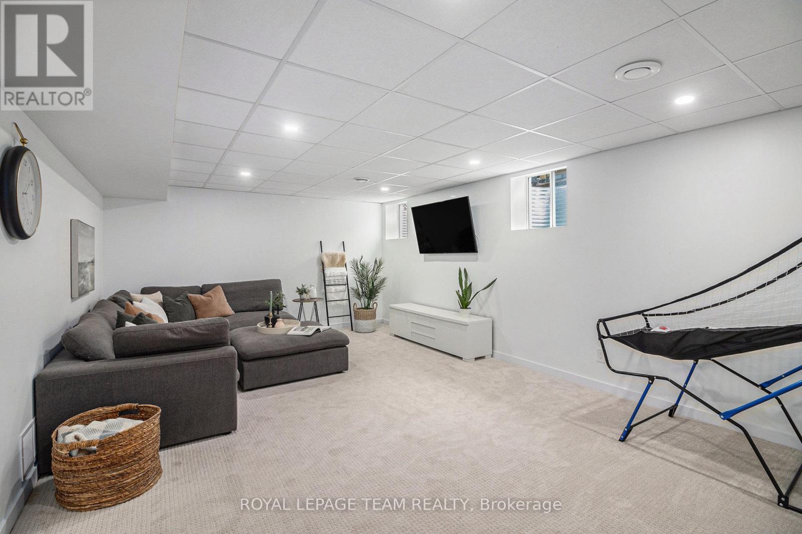 Photo 20 of 283 Casa Grande Circle, Ottawa ON